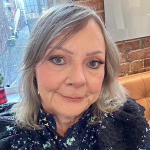 Meet your Posher, Lori